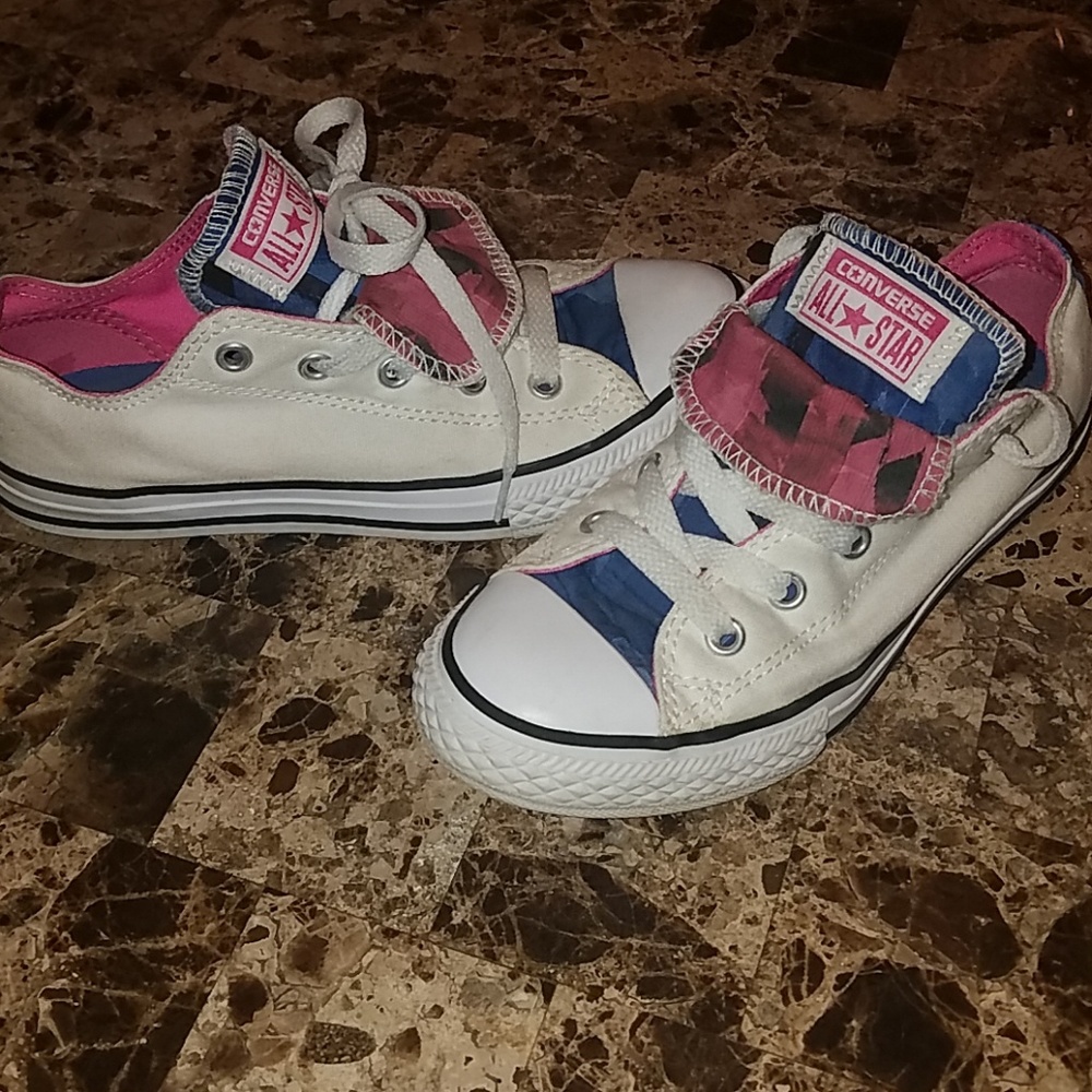 girls converse great condition